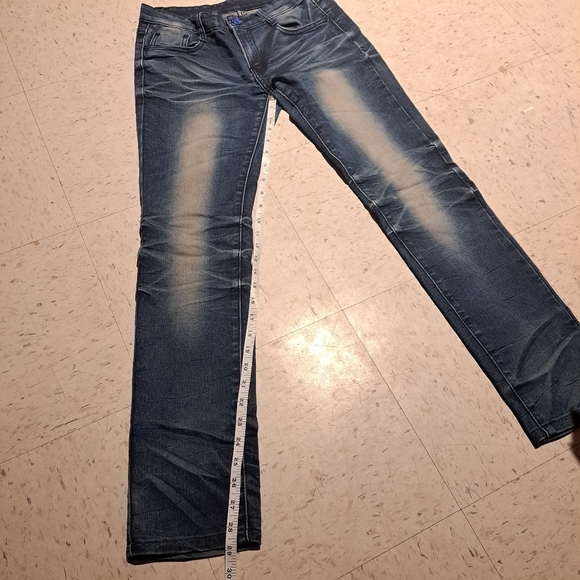 YaZiPai | Dark Blue styled fade with embroidered start women's skinny Jean - Picture 15 of 15